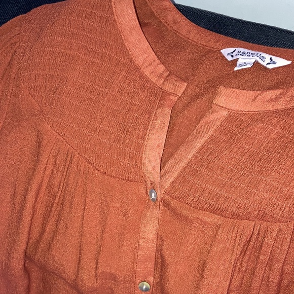 Every Day, Nanette Leonore  Button Down TOP,   SIZE Large - Picture 3 of 3